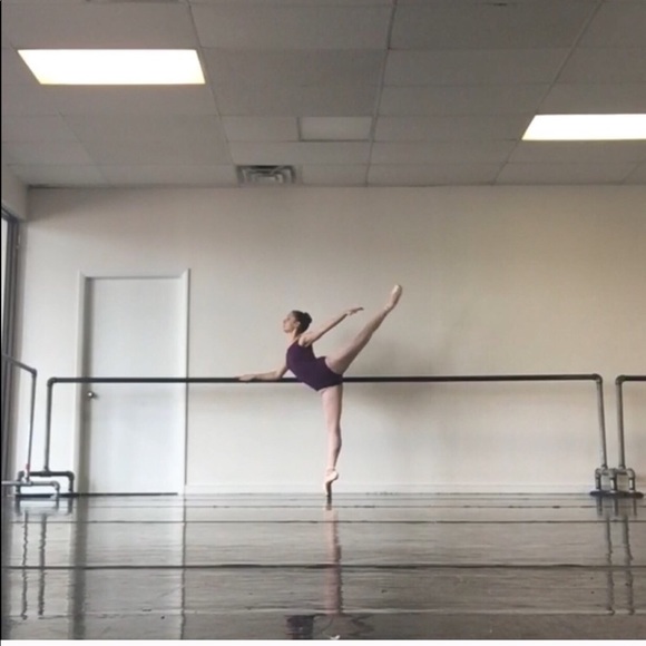 CLOSET CLEAR OUT!!!!! Offer bundle offer bundle!!! - Picture 3 of 6